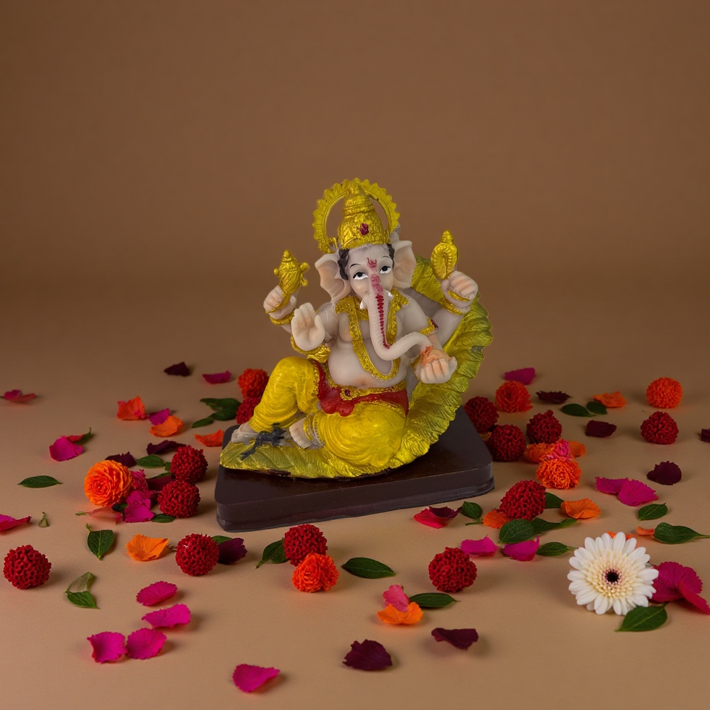 Buddha statue handicrafts and decorative items, resin Buddhist decorative items, home offerings to Buddha details Picture