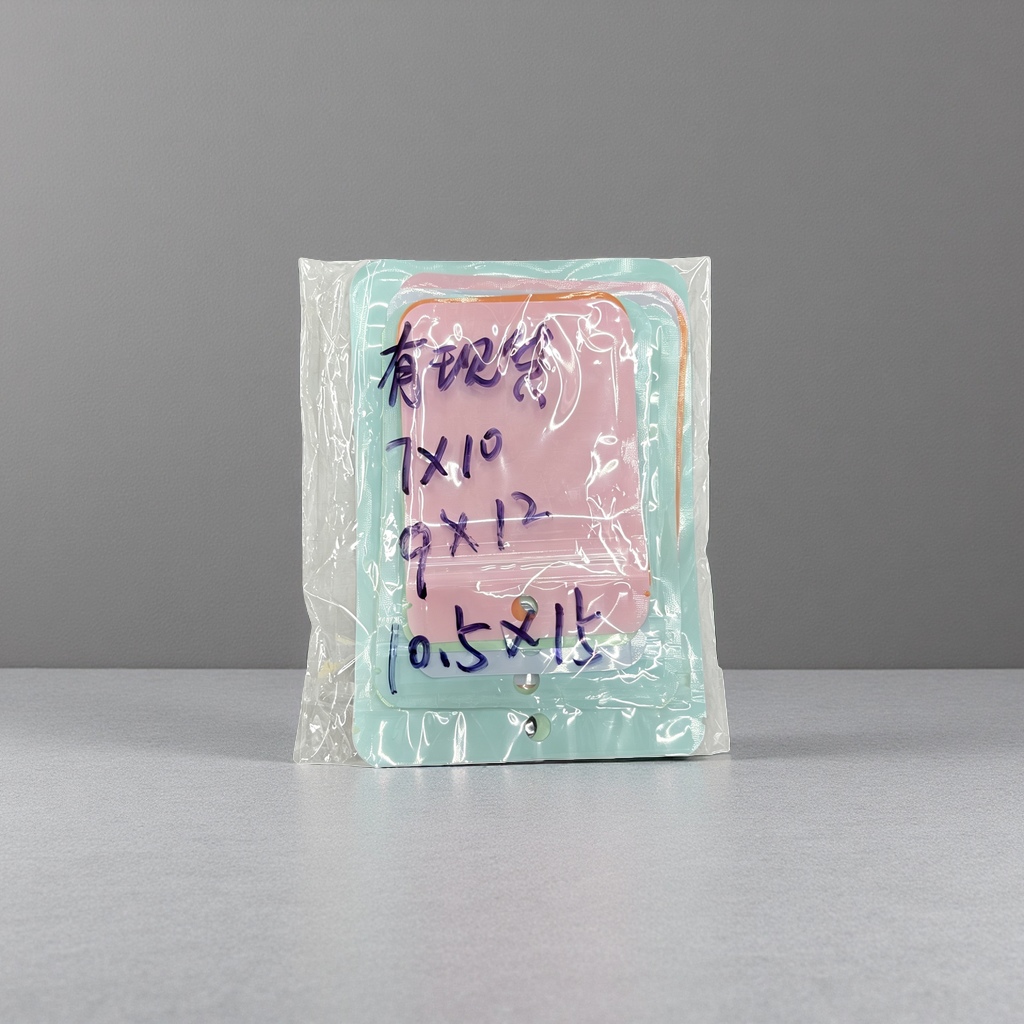Colorful self-sealing bags, multi-sized sealed and reusable bags for preservation