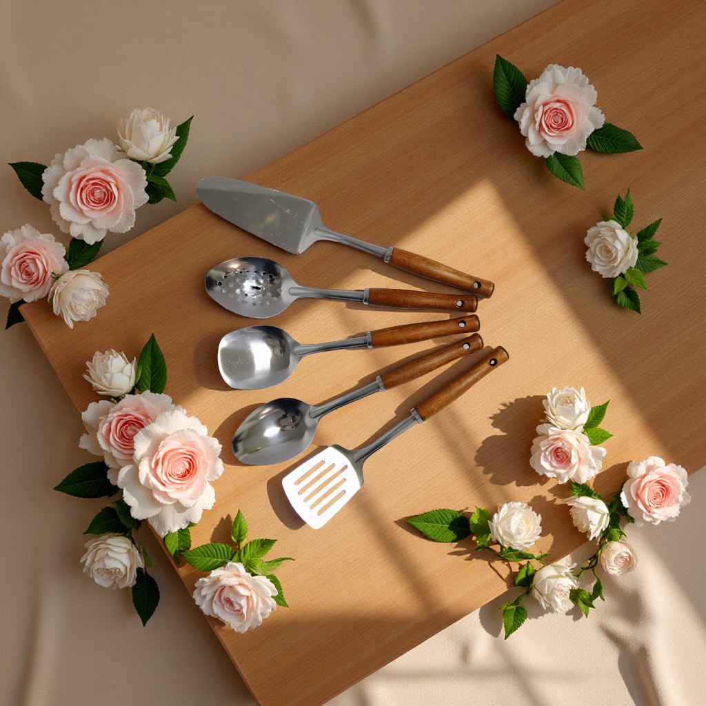 不锈钢厨房神器勺子 厨房用品耐用防锈炒菜汤匙