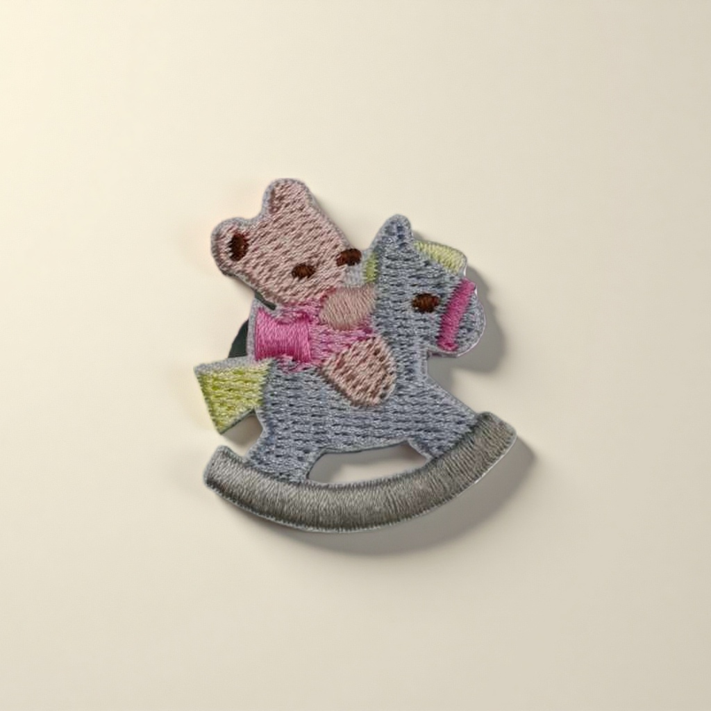 Patchwork, magic self-adhesive fabric, embroidery patch, plush patch, patchwork patch, embroidery patch Application Scenario