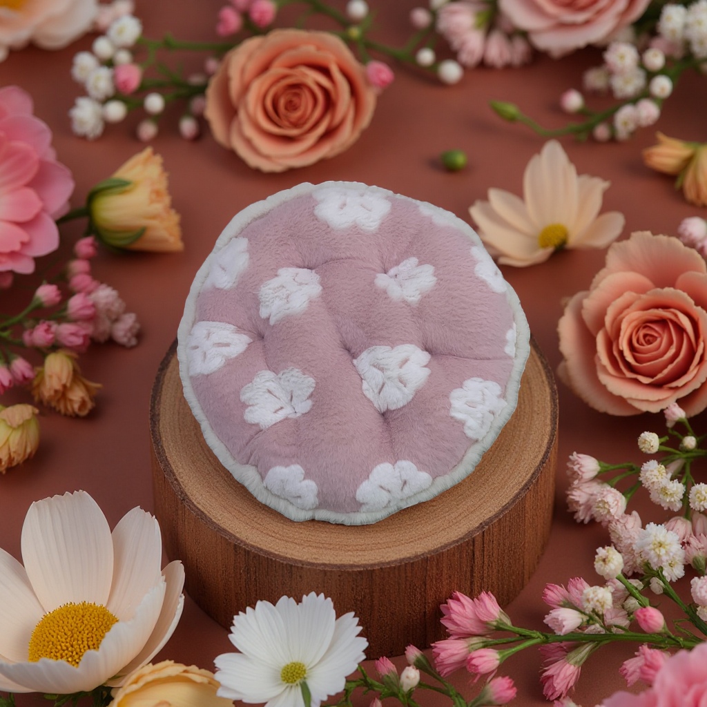 Plush flower cushion, soft and comfortable home decoration cushion, warm cushion Application Scenario