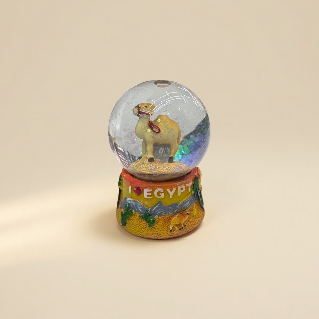 Resin crystal ball ornaments, living room table decorations, tourist souvenirs, resin handicrafts Specification image