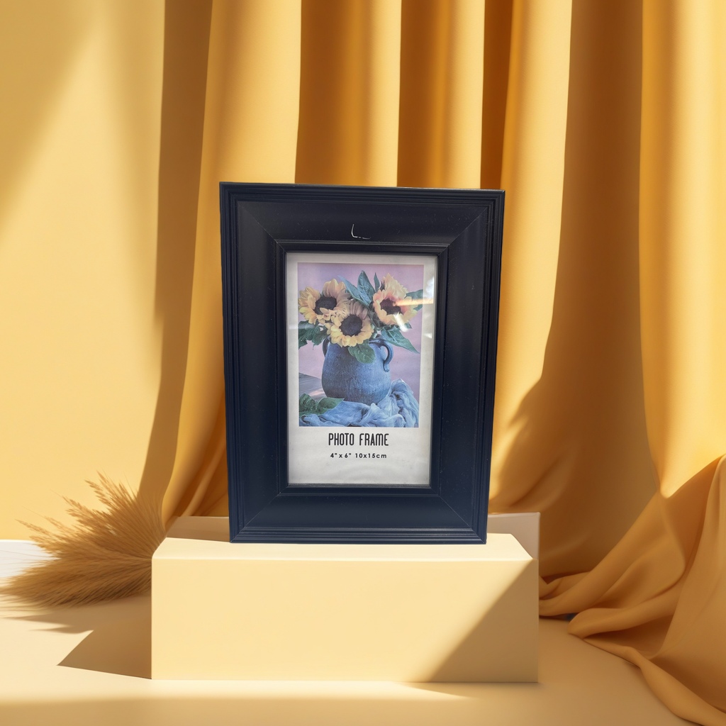 Black-framed photo frames, home decoration picture frames, living room decorative ornaments