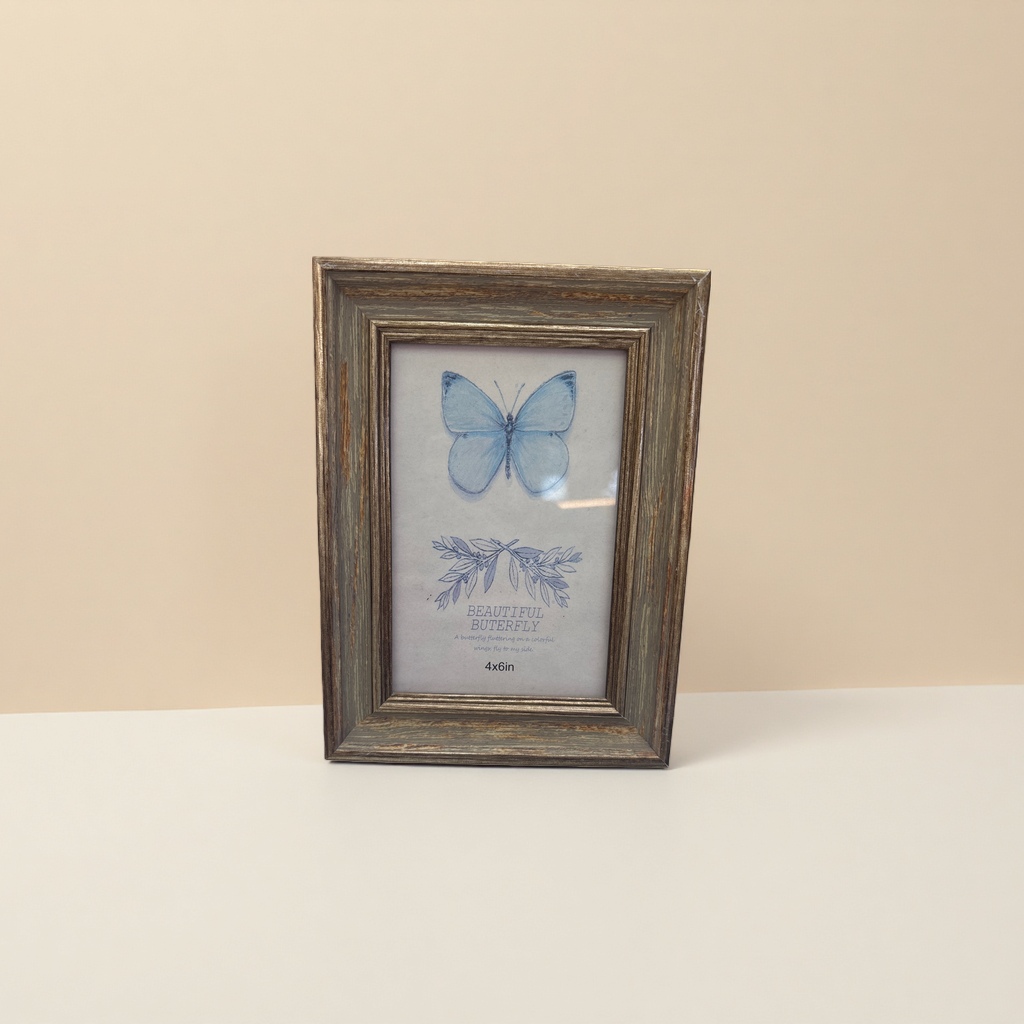 Antique and retro home decoration handicrafts, living room ornaments, photo frames