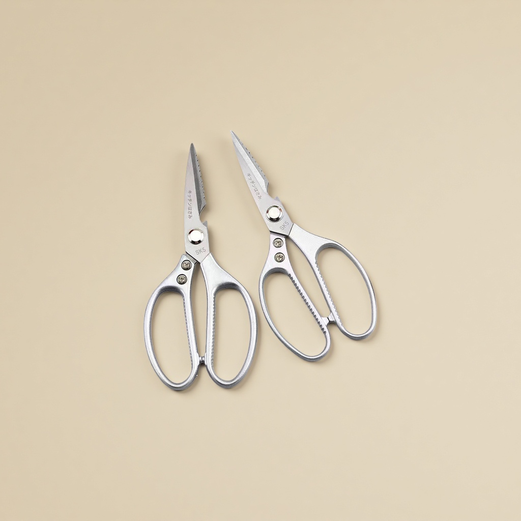 The scissors are made of stainless steel, featuring a large, thickened blade for both household and office use Specification image
