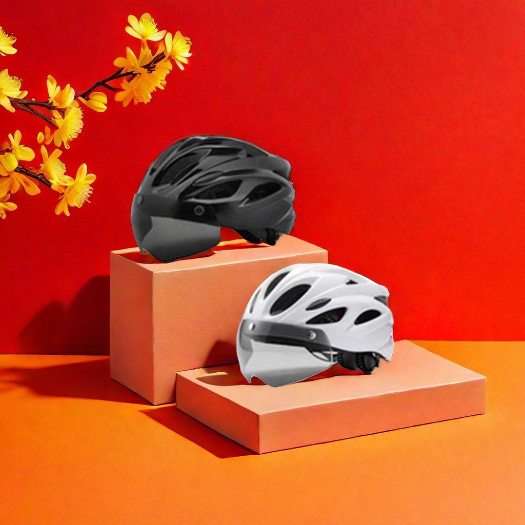 Motorcycle helmet, full helmet, dust-proof, breathable, riding safety guard, thickened material, anti-drop Application Scenario