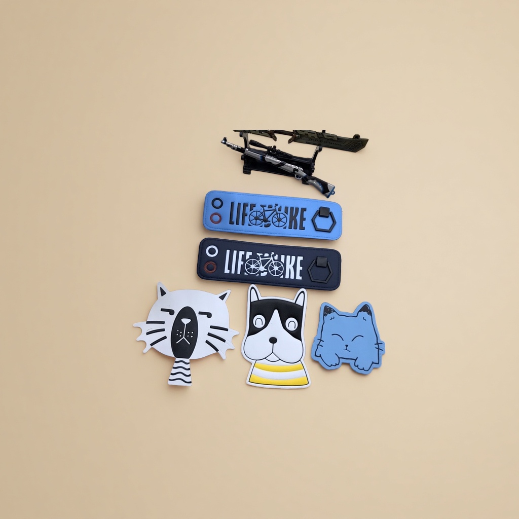 Fabric labels, decorative labels, clothing accessories, fashionable and exquisite, patchwork clothing, trendy brand trademarks details Picture