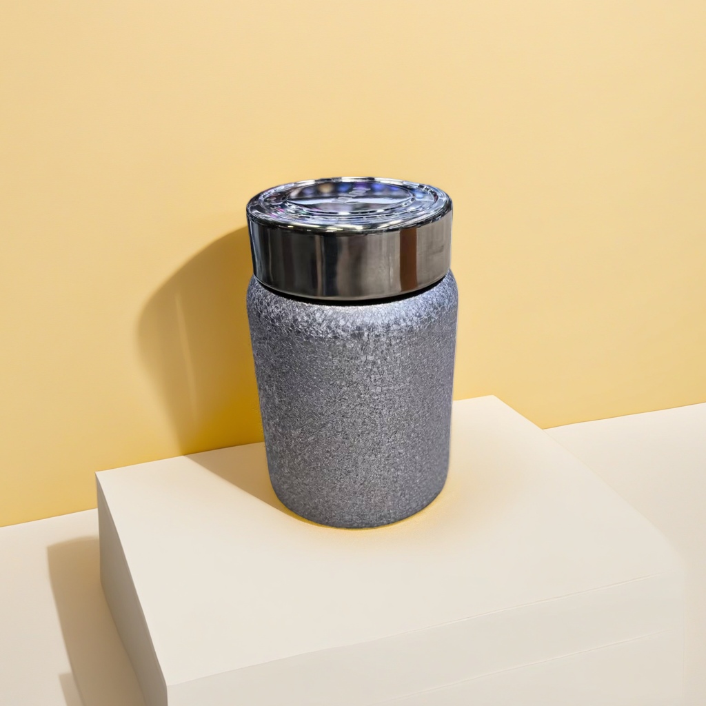 Titanium insulated cup, heat-insulating and anti-scald portable office and household cup