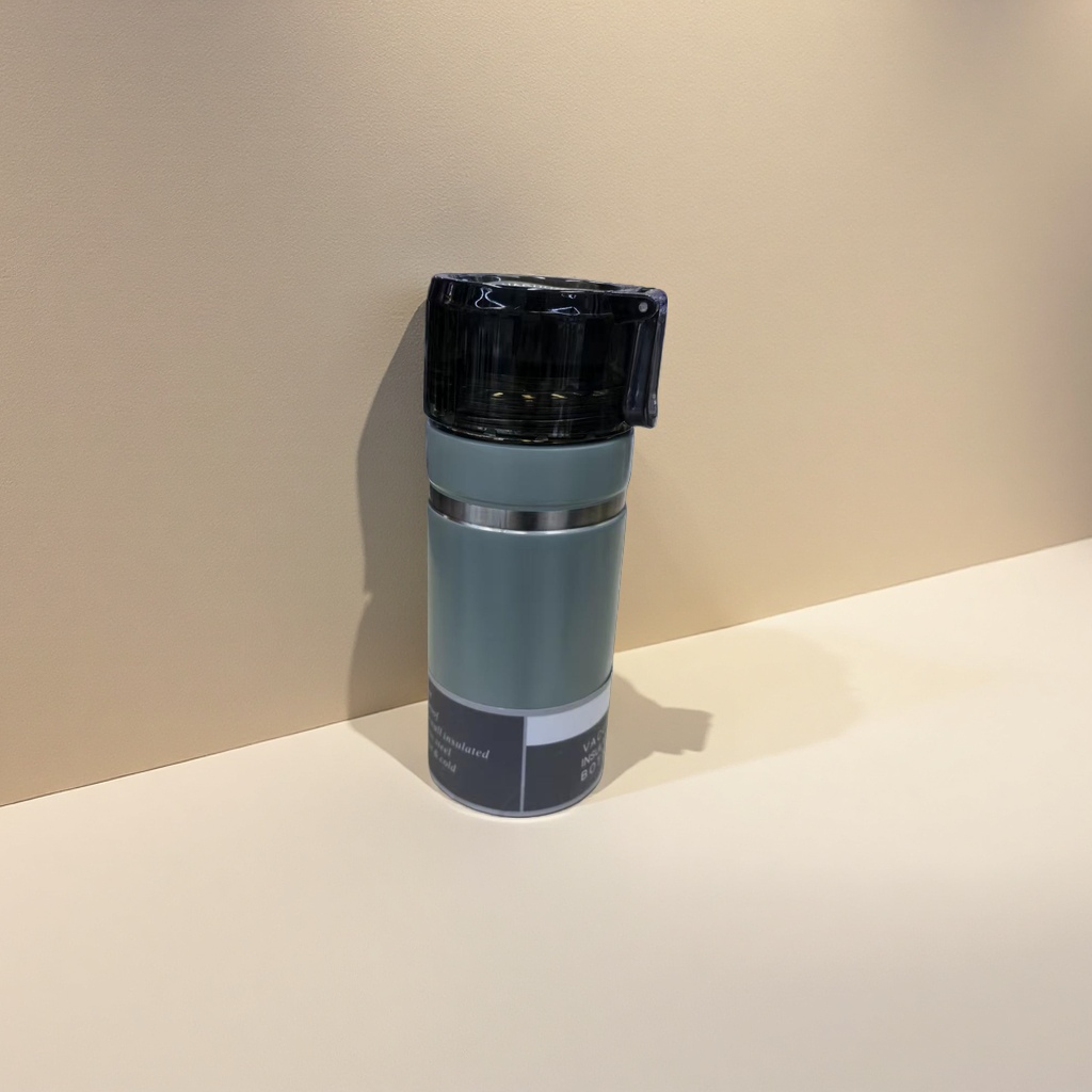 Large-capacity, heat-resistant, portable thermos for office, home and student use Application Scenario