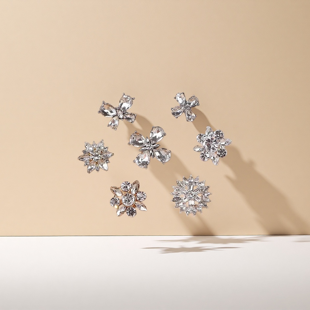 The floral glass high-end button design is simple and fashionable details Picture