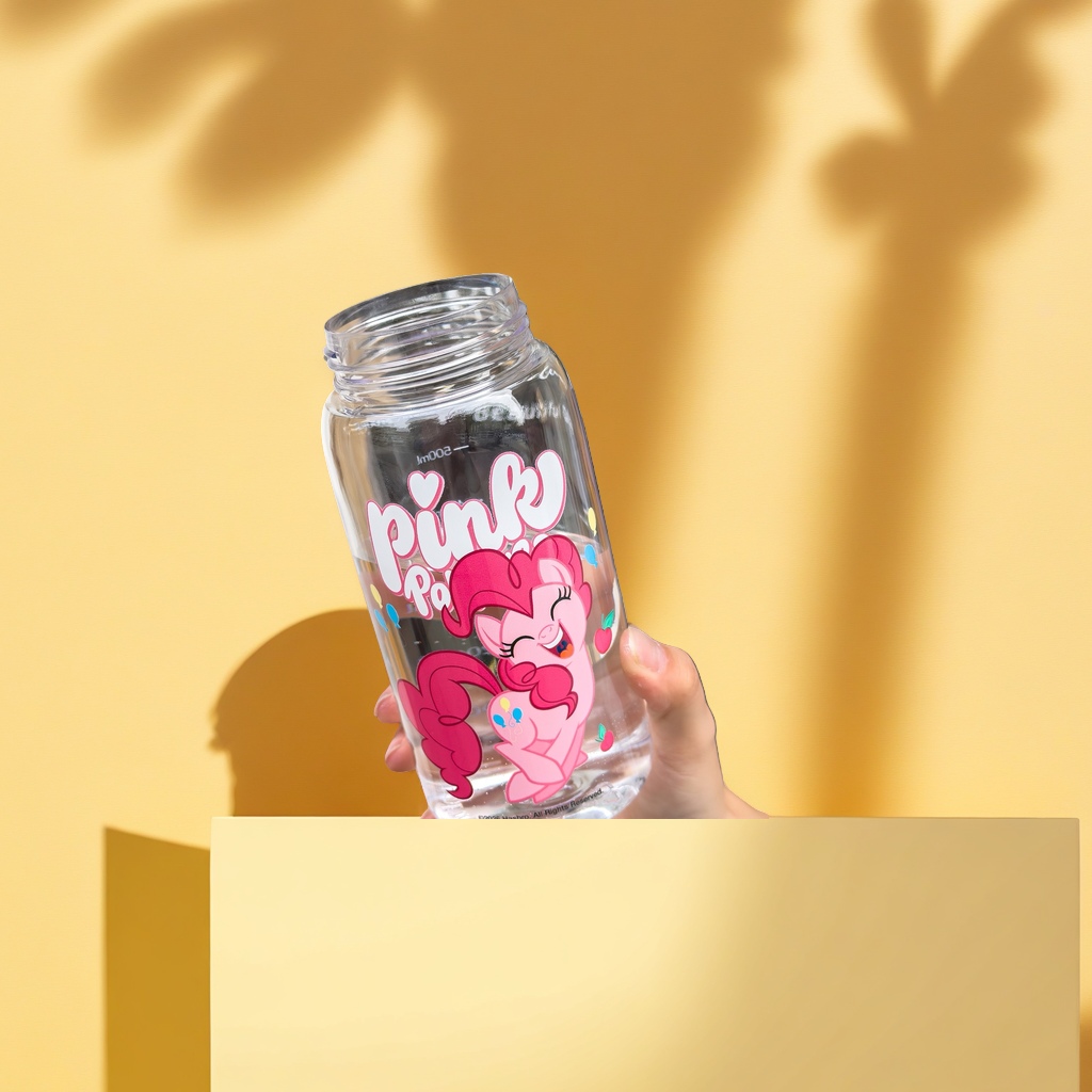 The 2026 new Spring/Summer plastic children's Cup is a bestseller for students Application Scenario