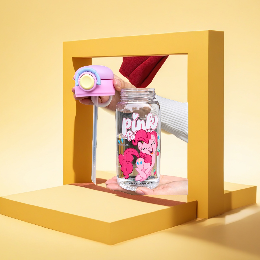 The 2026 new Spring/Summer plastic children's Cup is a bestseller for students Specification image