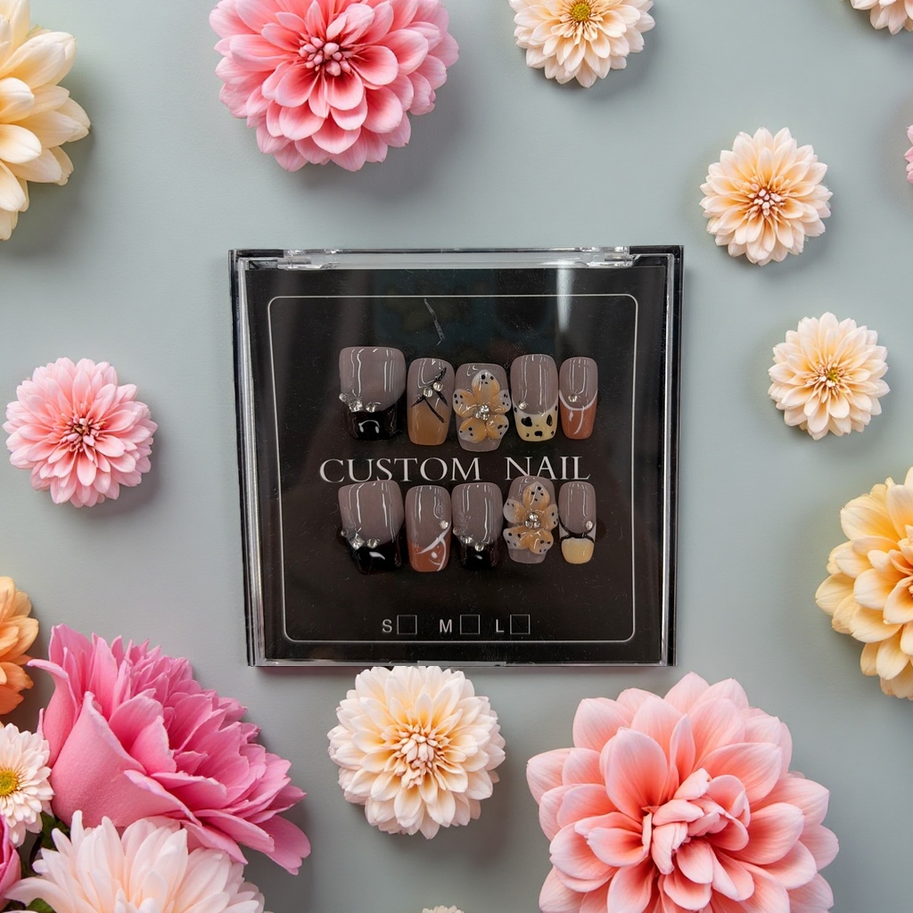 Wearable nail art patches, removable nail glue, 10-piece set, simple, fashionable and versatile Application Scenario