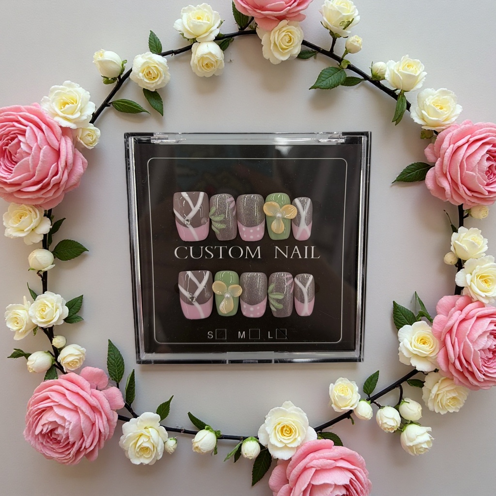 Wearable nail art patches are a reusable and exquisite nail art set Application Scenario
