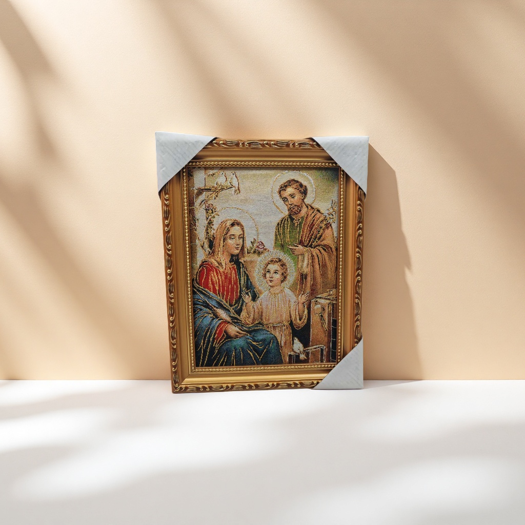 The family of the Holy Son Religious Decorative painting Gold thread cloth painting embroidery craft gold thread cloth painting embroidery details Picture