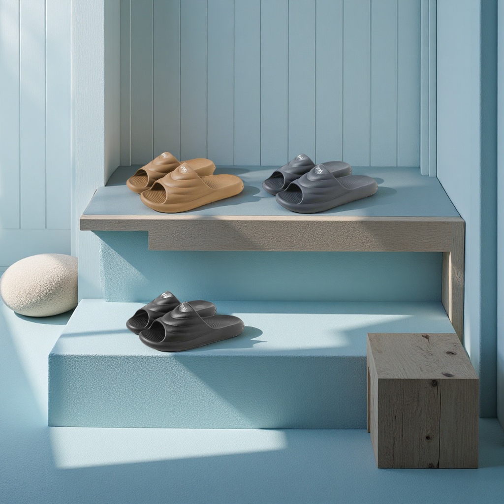 Anti-slip summer home plastic slippers, breathable, comfortable, soft, shock-absorbing, solid color sports style details Picture