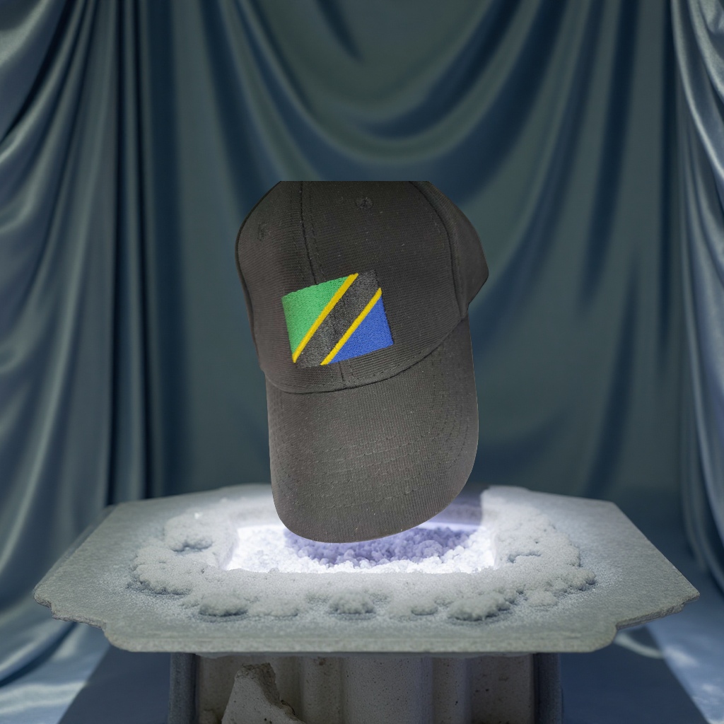 Ice Silk thin fashionable baseball cap, breathable, comfortable and casual men's cap Application Scenario