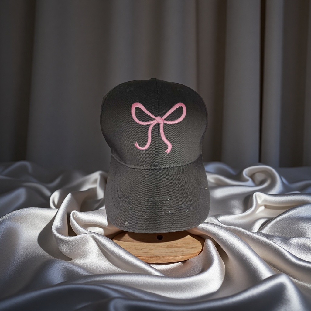 Ice silk thin baseball cap, breathable, comfortable and UV-resistant new style cap 154409288 Application Scenario