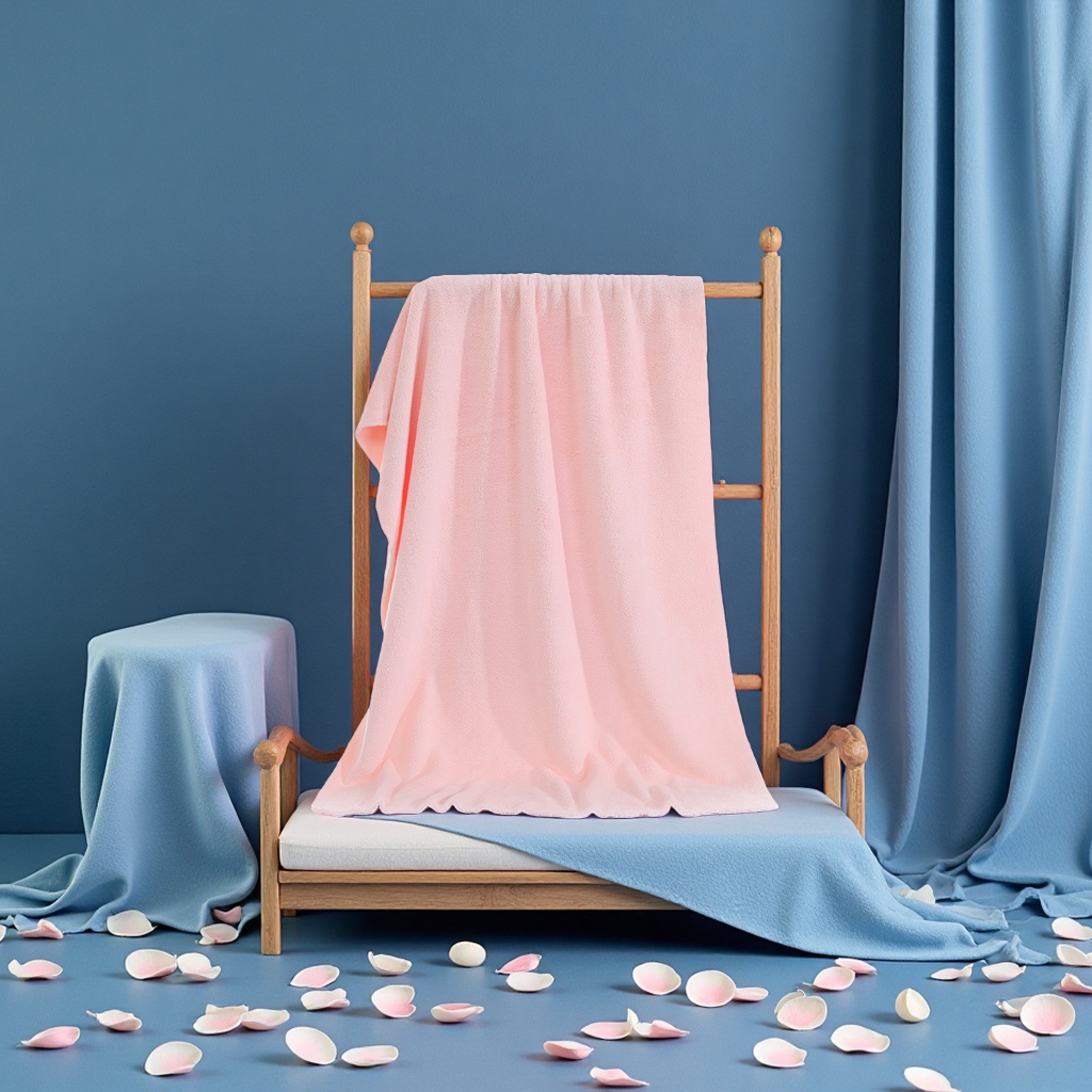 Polyester and nylon single and double-sided thickened coral fleece fabric, absorbent towels, bath towels, pajamas, home wear, all polyester flannel fabric details Picture