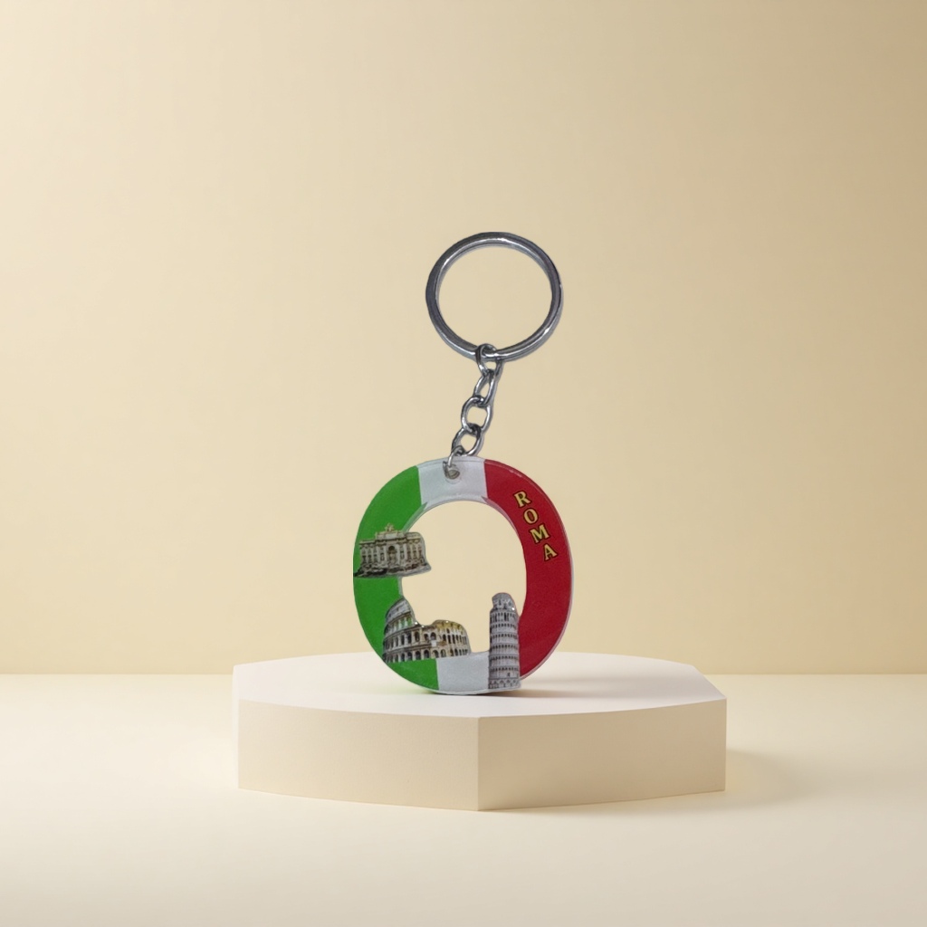 Acrylic keychains, high-transparency, bright and wear-resistant hanging decorations, letter O keychains, custom acrylic keychains, tourist souvenir keychains Application Scenario
