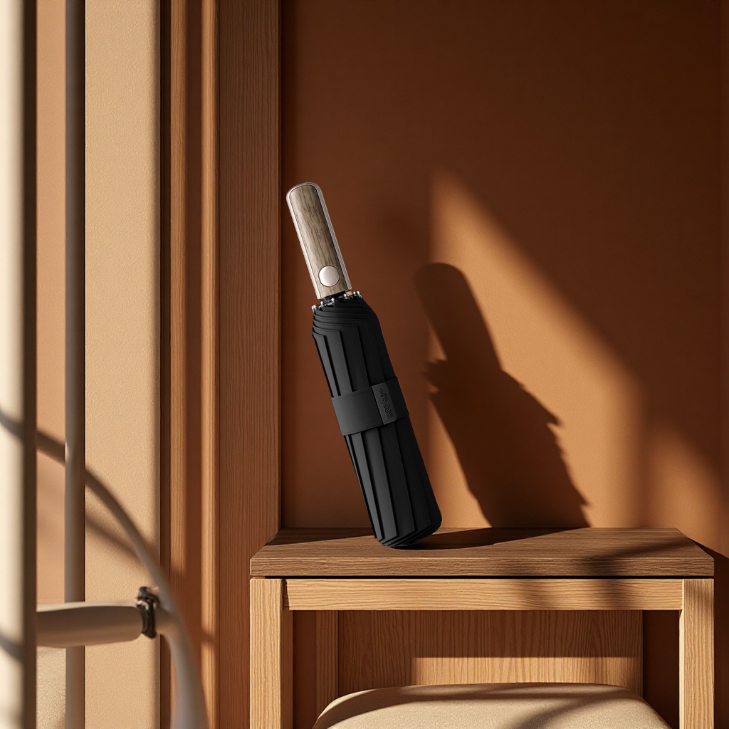 A light luxury business automatic umbrella with a wood-grain handle, black rubber sun protection, and a ten-bone folding umbrella for both weather and rain Application Scenario
