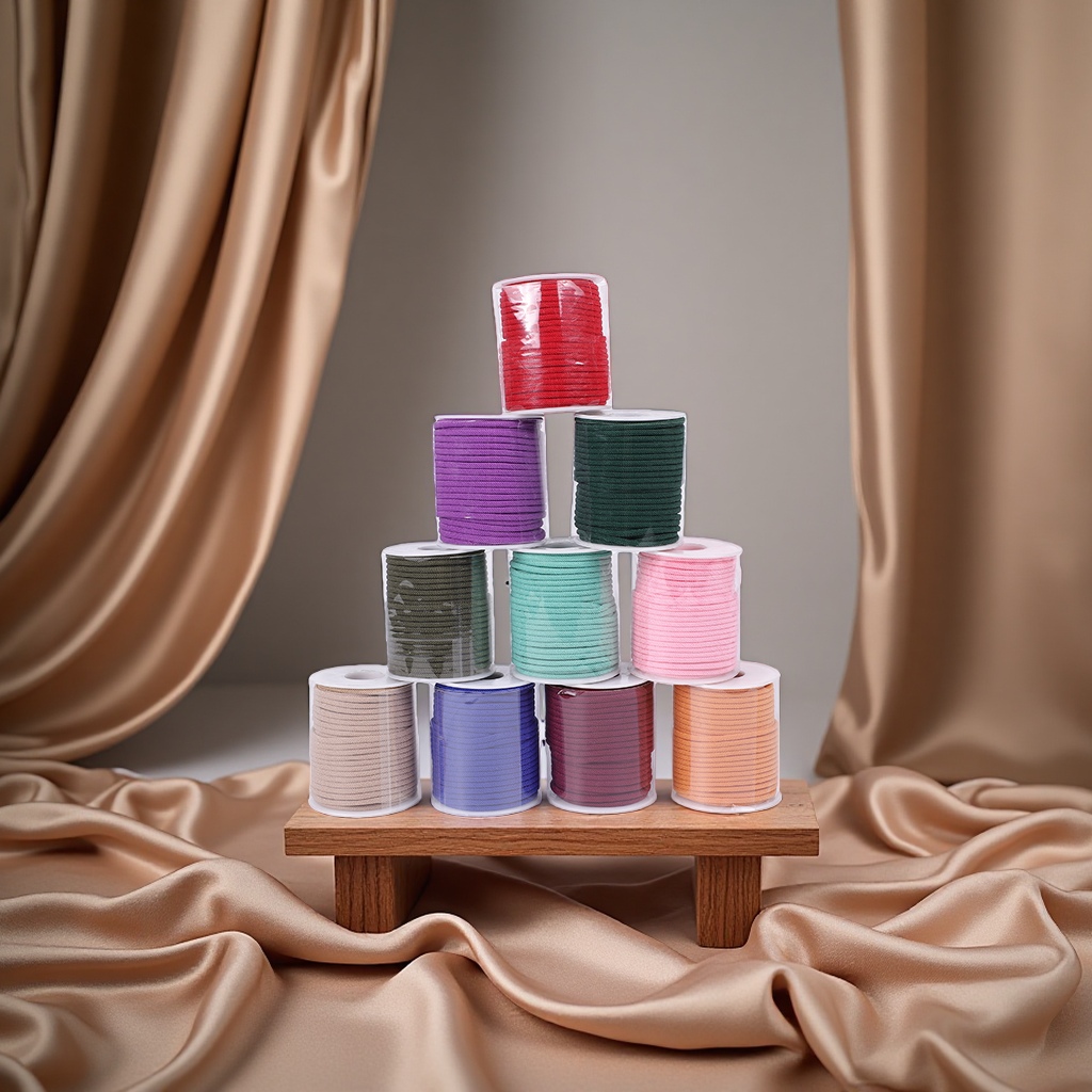 The needles and threads are placed on the wooden display stand, surrounded by silk. The film-level lighting highlights the texture. The Morandi color scheme creates a warm atmosphere, and the high-definition picture quality showcases the delicacy. details Picture