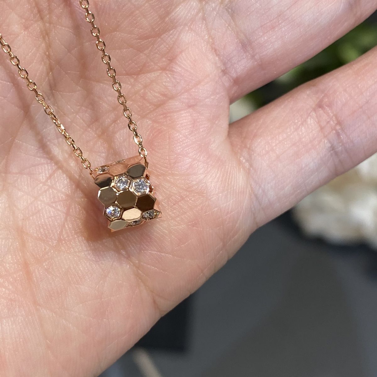 蜂巢项链精工cnc切割版本18k厚电镀间钻锁骨链玫瑰金直销代发详情6