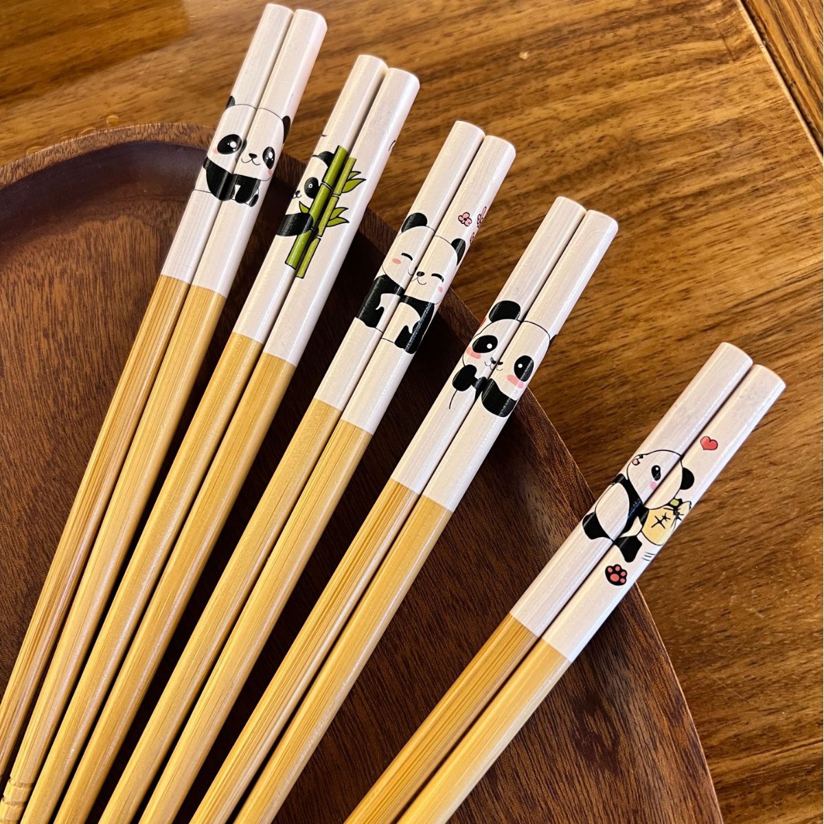 Japanese-style cartoon printed panda chopsticks, new anti-slip bamboo tableware for export, daily necessities tableware details Picture