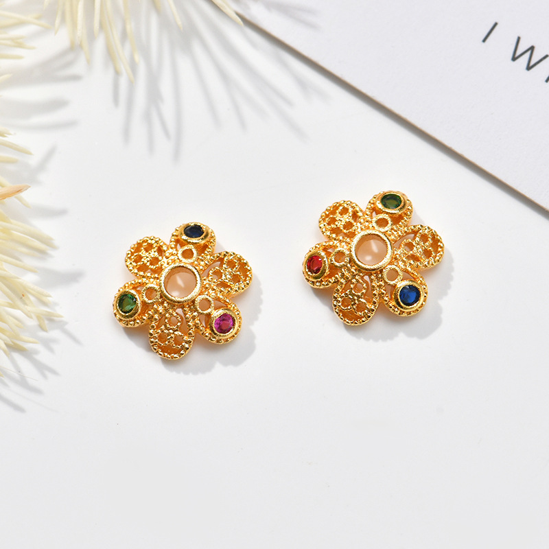 Color-preserving ins fashion with colorful diamonds, hollowed-out flower stand, spacer flower hat, bead stand, bead hat, diy hand string beads, string flower cover accessories, gold foil flowers details Picture