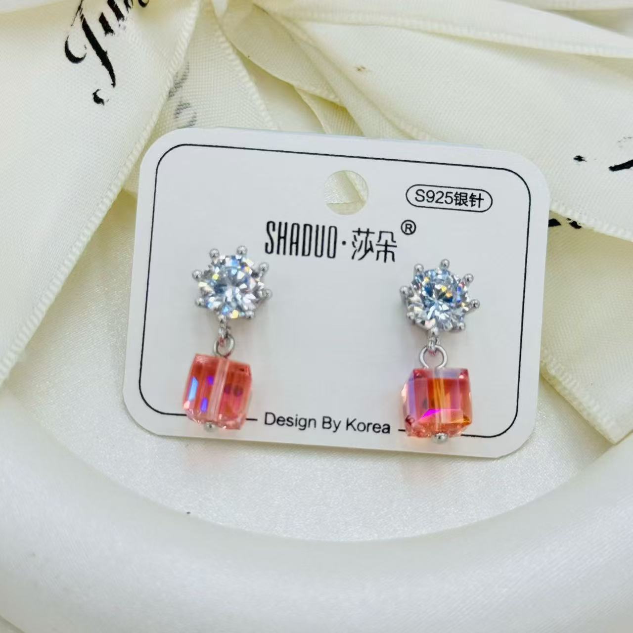 S925 Silver Needle Crystal Earrings for women, Korean style square sugar stud earrings, light luxury and high-end feel, pure silver earrings, fashionable and elegant Application Scenario