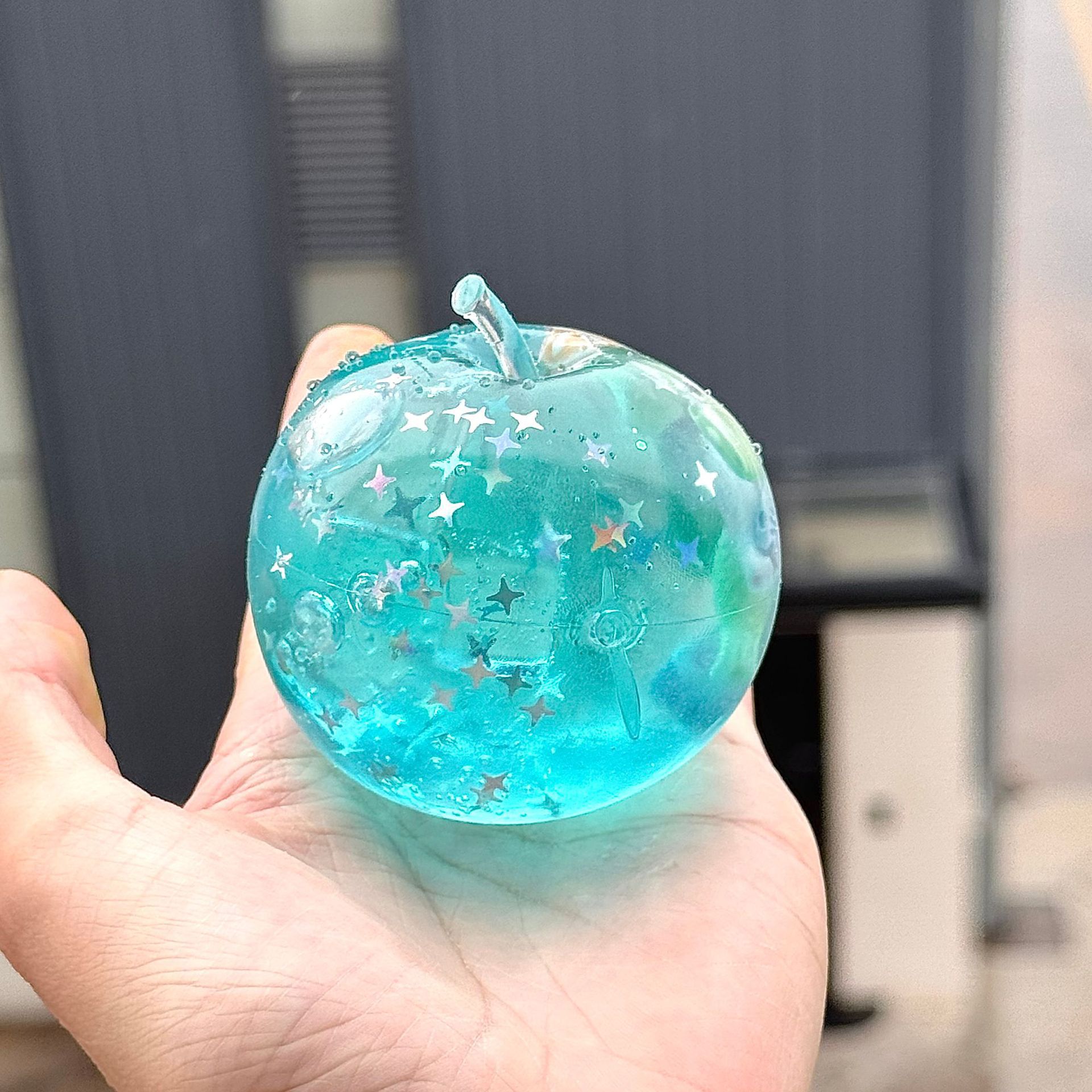 Xiaohongshu's same style of ocean apple ice cubes, maltose candy stress-relieving toys, handcrafted balls, new and unique stress-relieving and entertaining toys Specification image