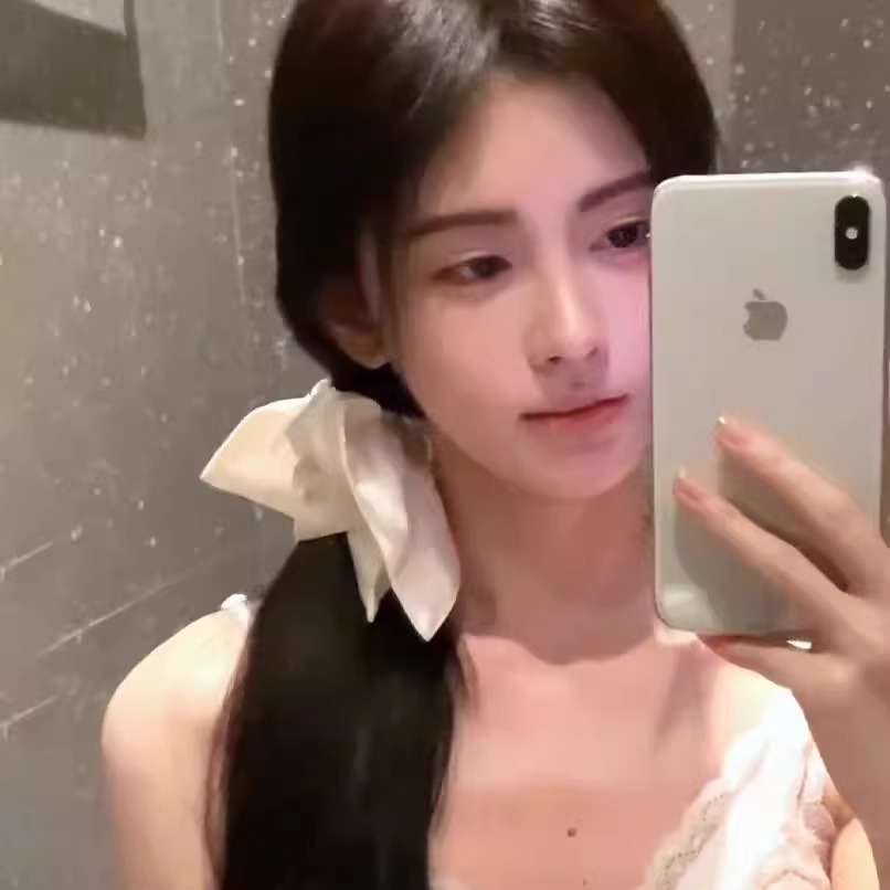 Zhao Lusi's new 2025 Korean-style windmill square scarf headband for women, featuring a stylish large checkered large intestine hair band and fat intestine hair accessory Specification image