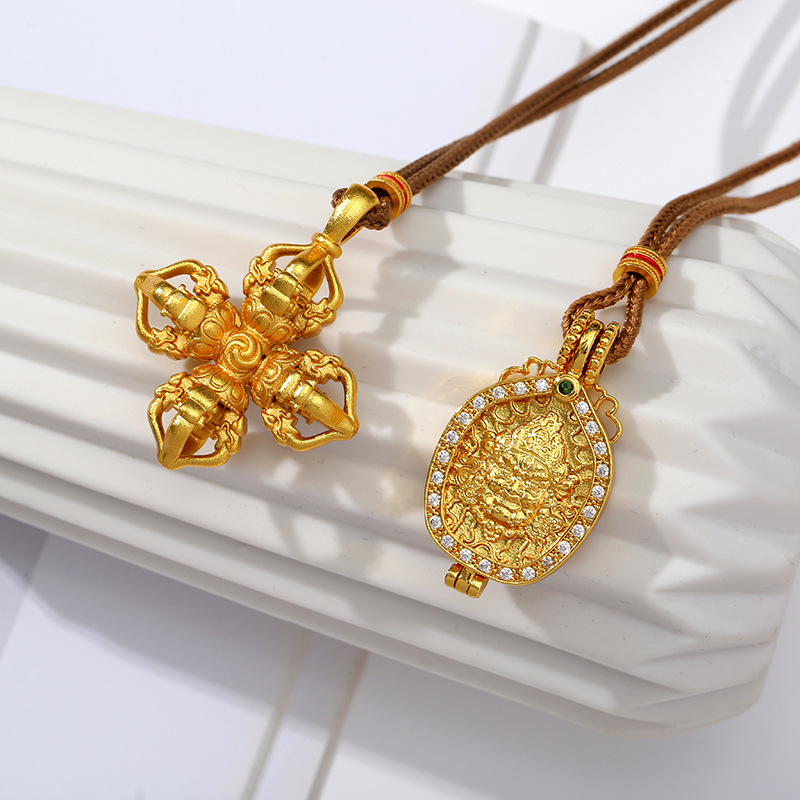 New Vietnamese sand gold necklace with a unique ethnic style, lion head with diamonds, and ancient hollowed-out pendant. Wholesale from the manufacturer details Picture