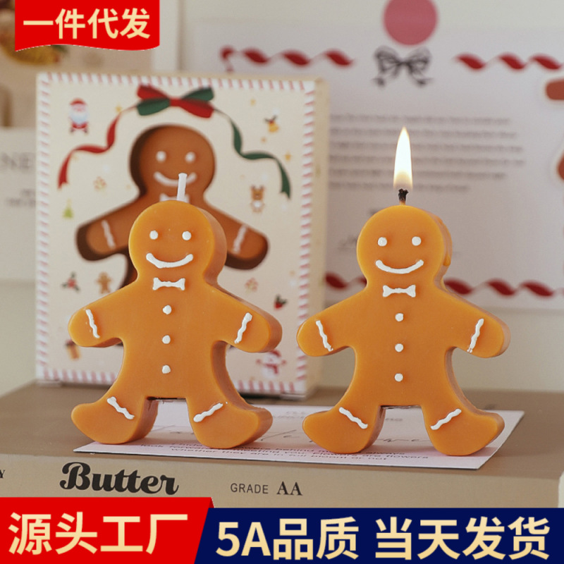 圣诞节姜饼人香薰蜡烛批发伴手礼香氛烛台圣诞造型装饰蜡烛办公文化氛围布置用品
