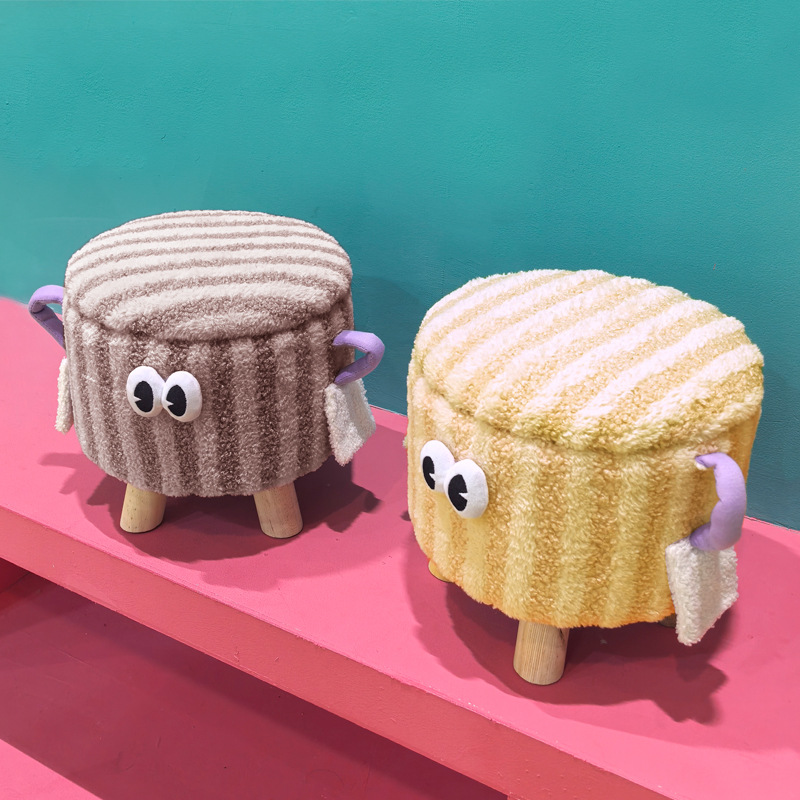 Dopamine cartoon fabric storage stool, snack storage stool, living room shoe-changing stool, sofa door stool Application Scenario