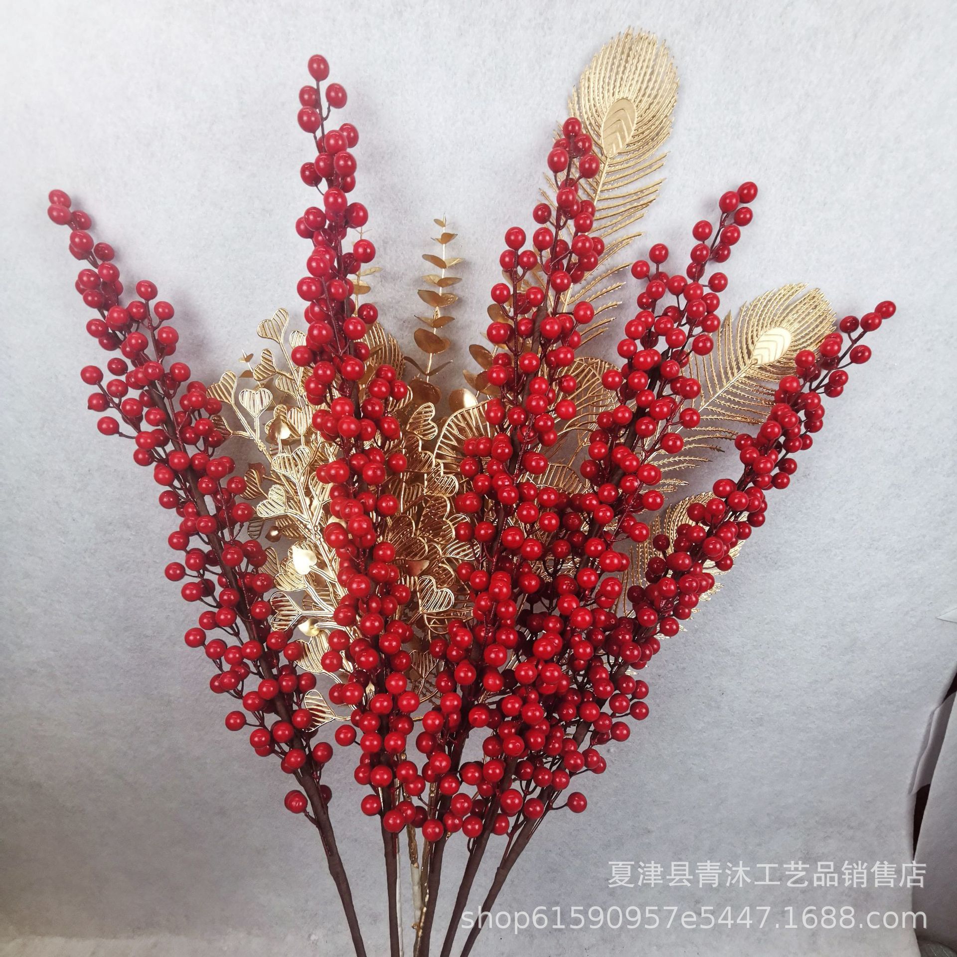 厂家批发多叉仿真红果发财果冬青果春节装饰福桶配件红果子办公文化仿真花礼盒