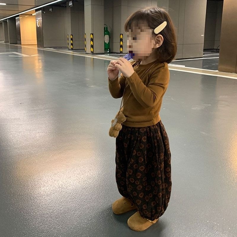 韩国2025秋装新款女童复古纯色长袖打底衫碎花灯笼裤套装