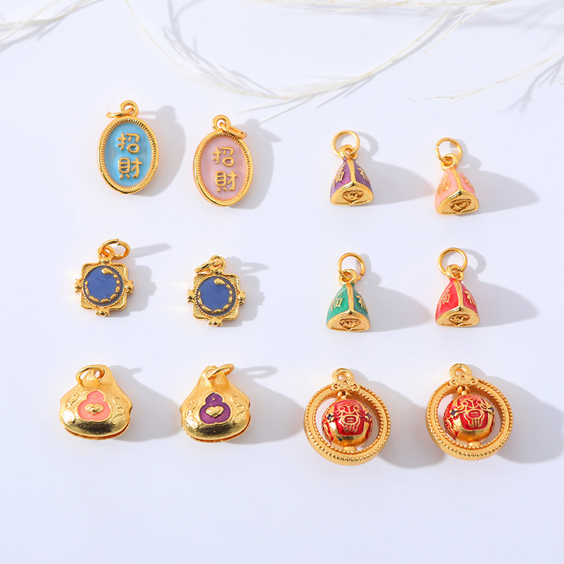 Wholesale of various styles of Chinese wind-sand gold pendants for wealth, good luck and happiness, handcrafted DIY keychain accessories