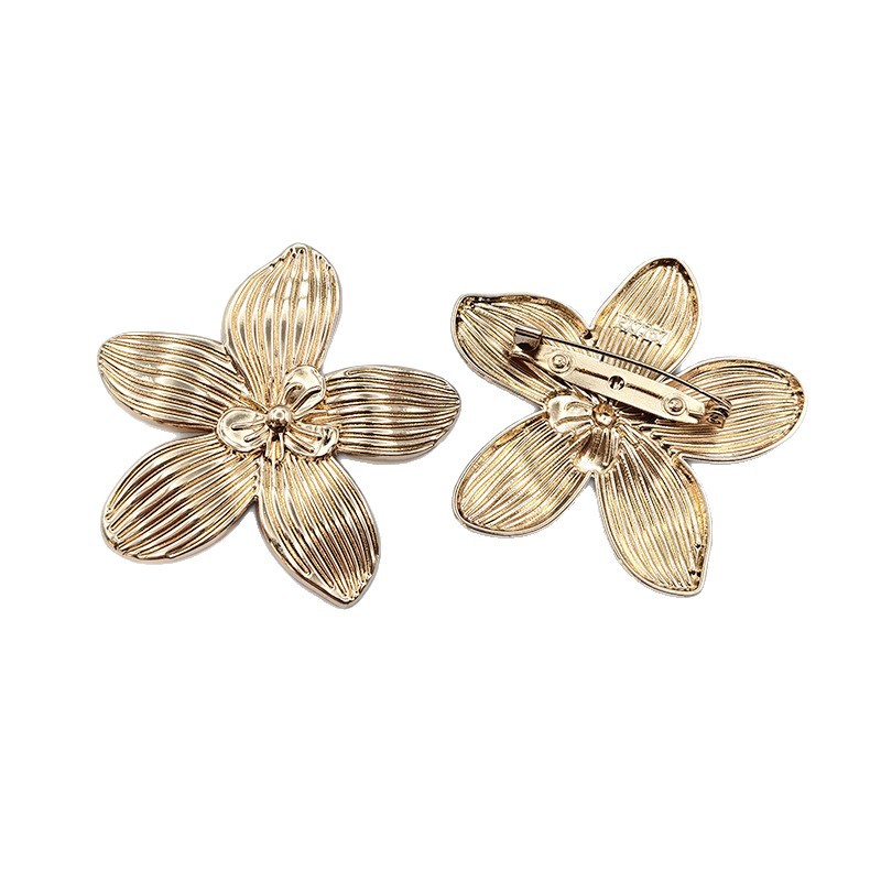 Alloy irregular five-star starfish brooch pins, clothing accessories, clothing ornaments Item Picture