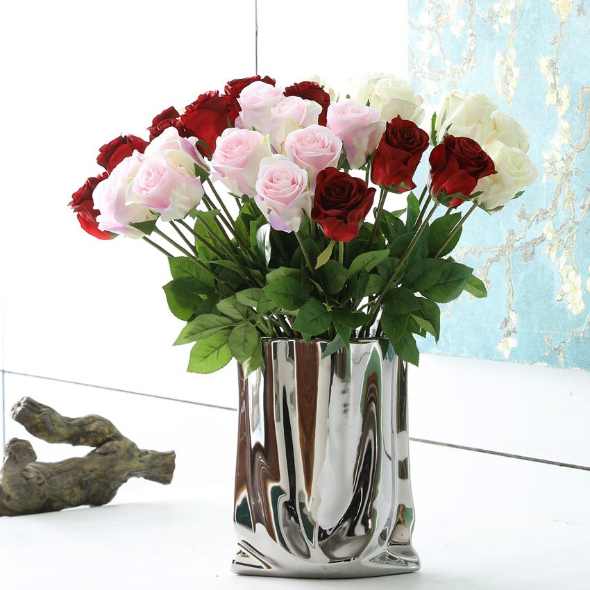 High-end simulated rose bud home decoration, wedding and festival gift box, Valentine's Day romantic display item, office desktop decoration details Picture