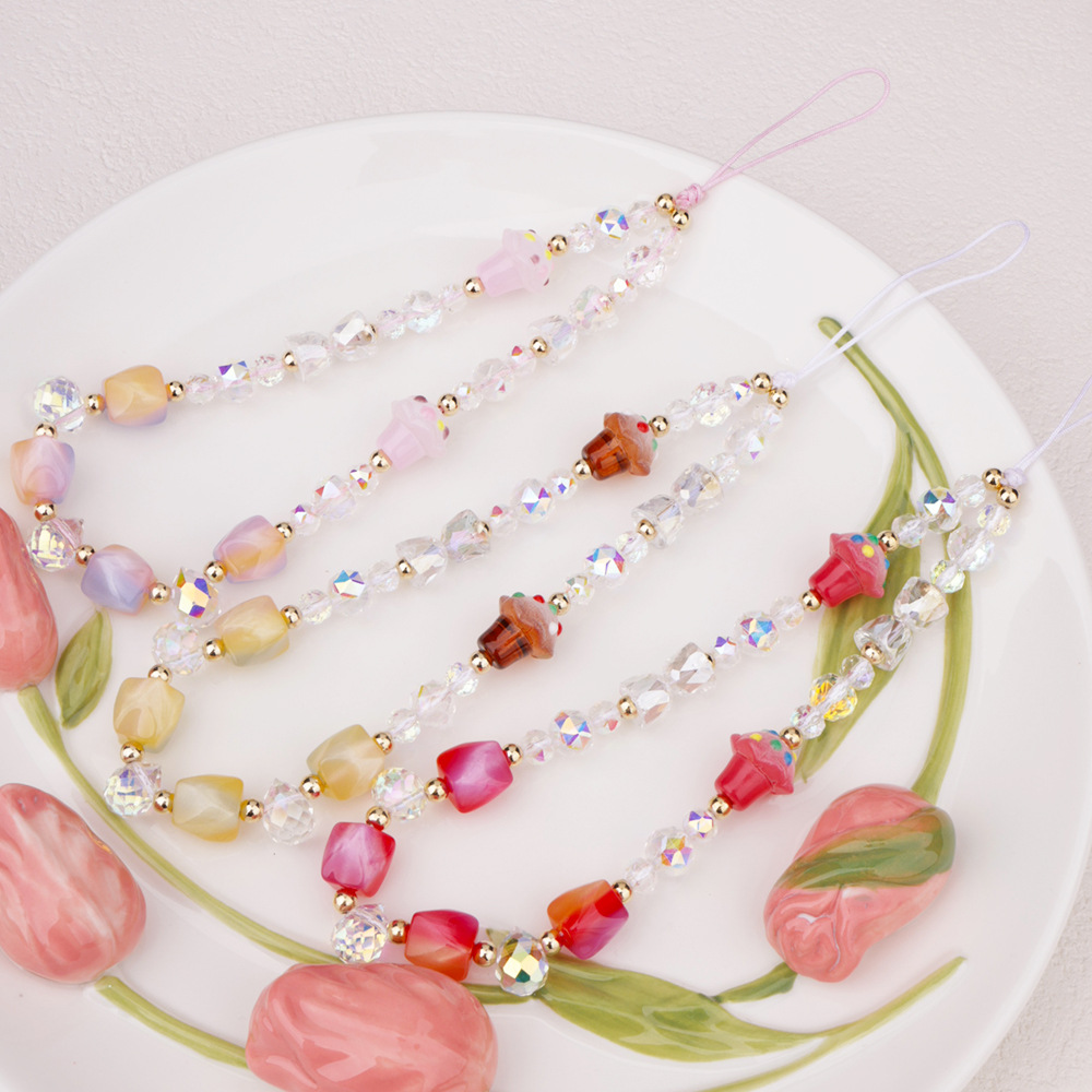 Summer cute and girlish desserts, colorful ice cream, heart-shaped bows, stars, mobile phone chains, card books, chain bags, pendants, accessories, scattered beads, and string beads details Picture