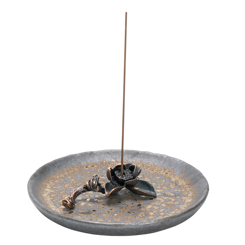 Retro gilded incense tray, incense holder base, Zen-style small incense burner, tea table decoration, agarwood and sandalwood incense burner, handicrafts, gifts, religious items, incense tray, incense plate, incense stand, incense holder Item Picture