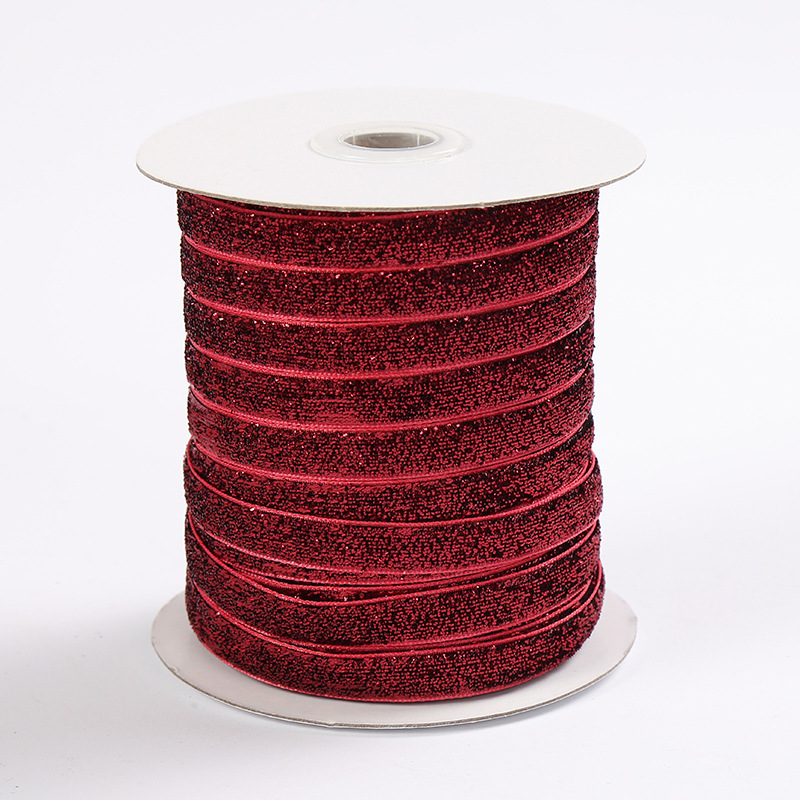 We offer wholesale of various specifications of colored scallion velvet ribbons, gold and silver scallion thread ribbons, bow ribbons, and office cultural atmosphere decoration ribbons and ribbons Application Scenario