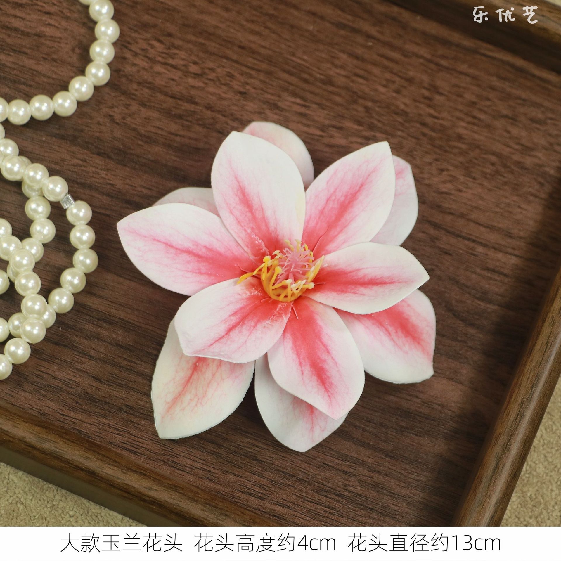 Large magnolia flower-shaped artificial flower, artificial flower, DIY decorative hairpin, corsage, souvenir cake, office culture, artificial rose, gardening accessories Application Scenario