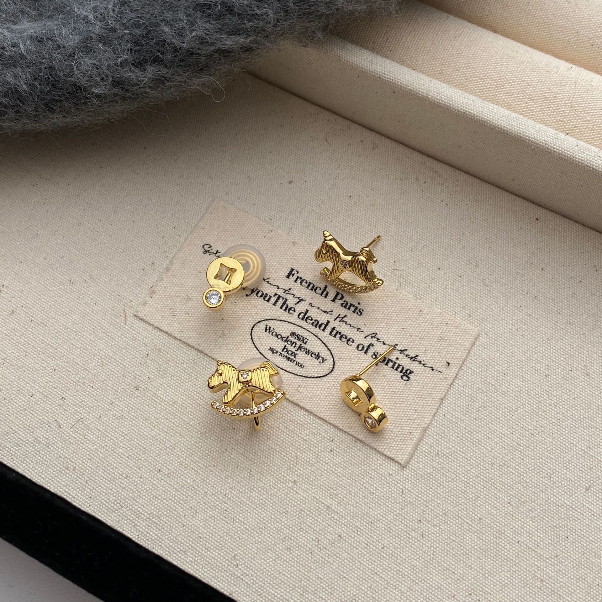 饰品/耳饰/耳钉/耳棒/耳钉多对产品图