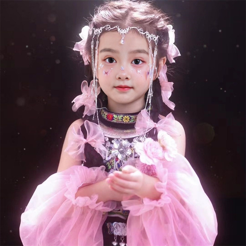 Children's Hani ethnic false braids, long hair, double ponytails, bows, baby hair accessories, photo props, cute braids Application Scenario