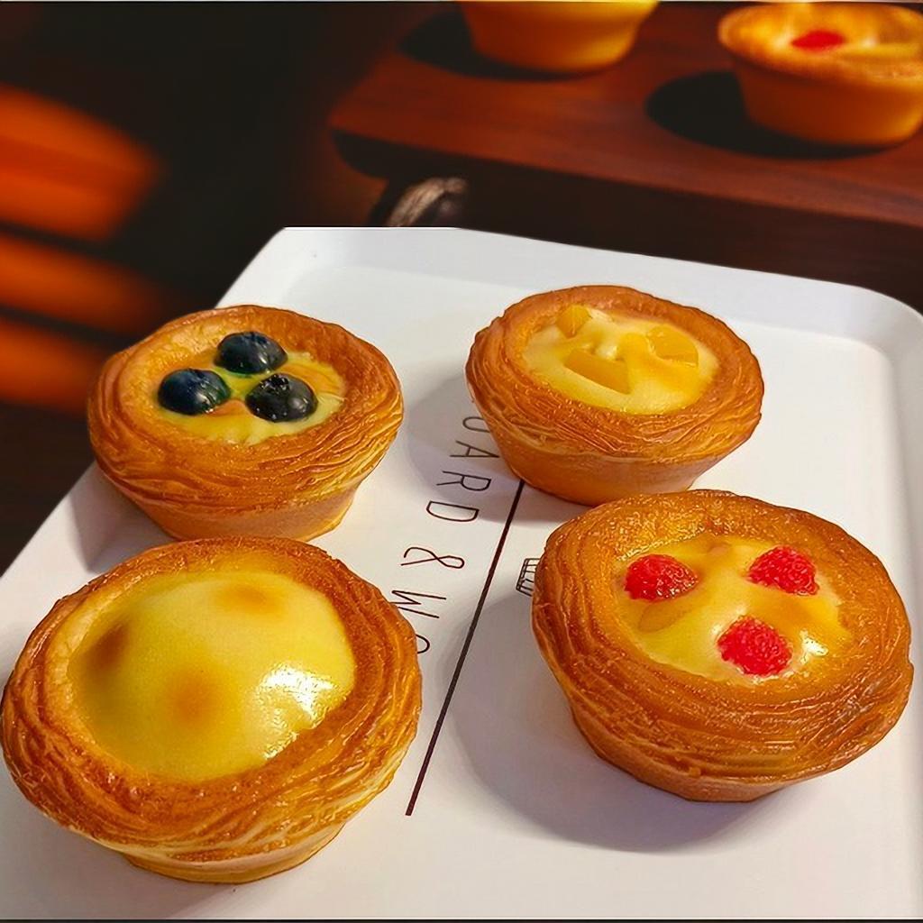 Portuguese egg tart models that are indistinguishable from the real thing, fridge magnets, original egg tarts, film and television props, house play toys, high-quality pastries and snacks