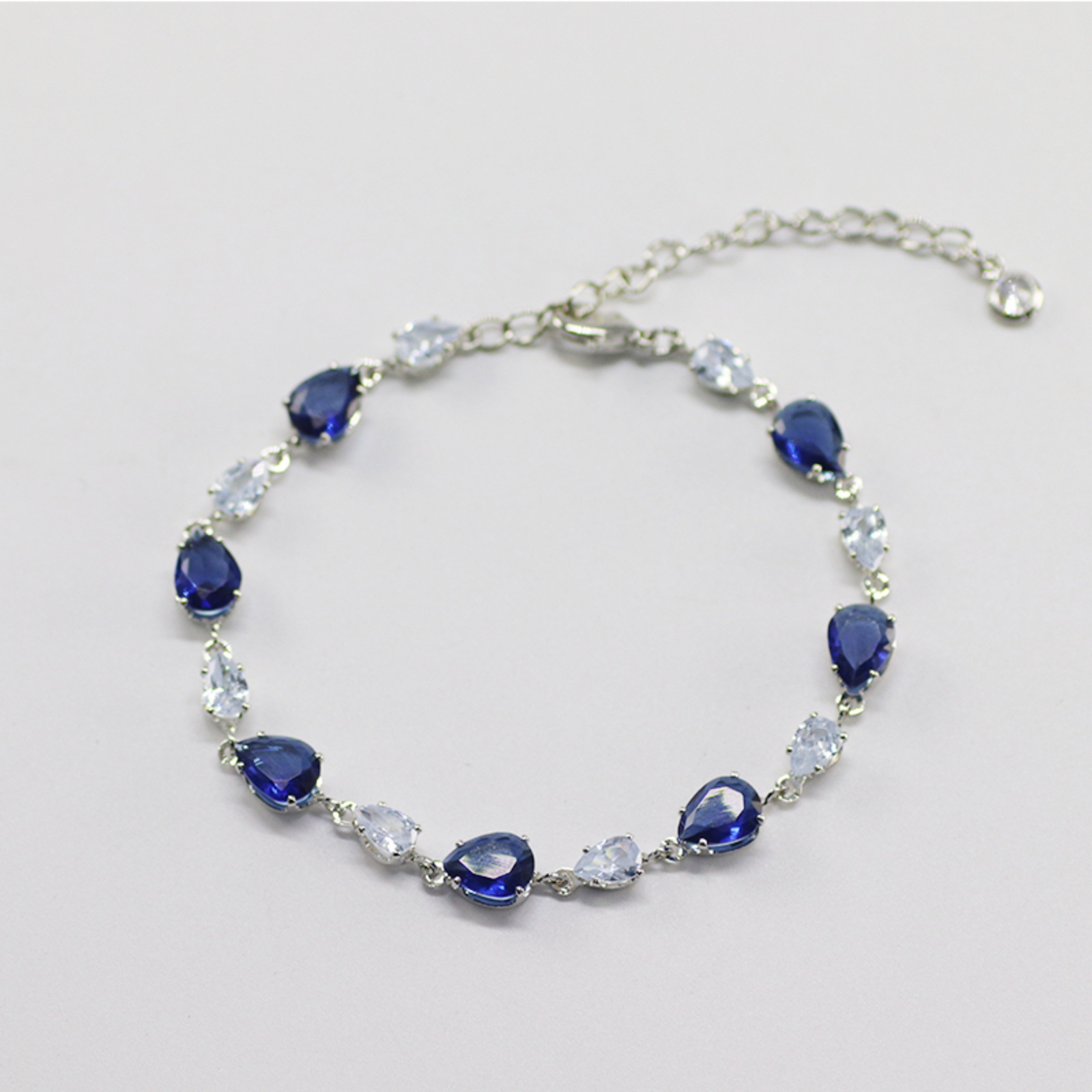 手链/红绳/手链女/水晶手串/手串白底实物图