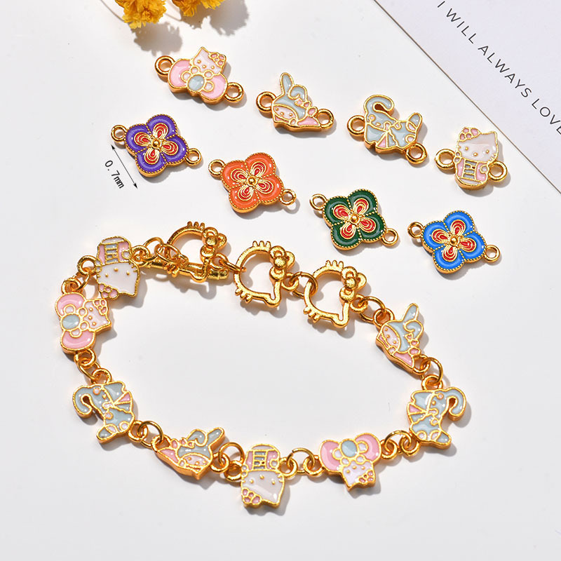 New cute DIY cartoon accessory for cats, single pendant with rhinestone animal head rope, ins style bracelet Application Scenario
