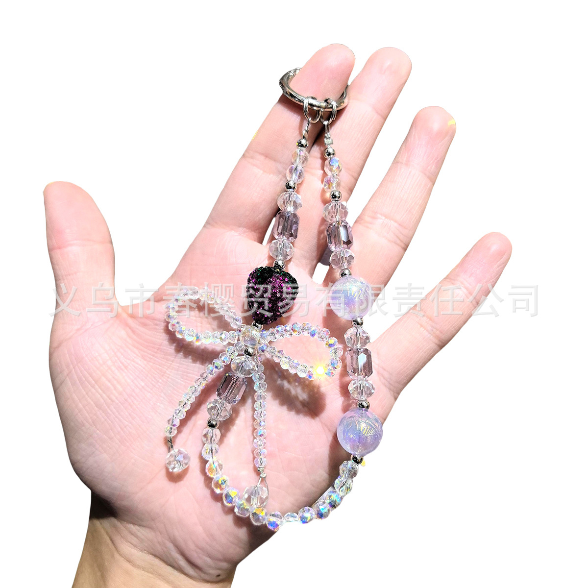 Creative and fashionable full-diamond strawberry bow mobile phone chain keychain, exquisite bag pendant chain, crystal sparkling beaded chain Application Scenario